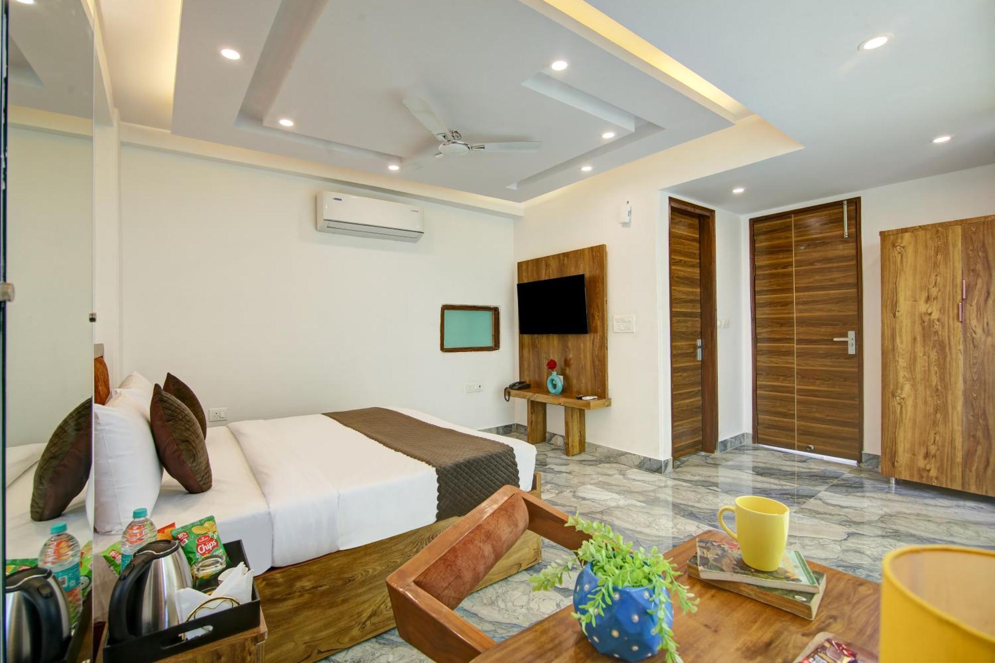 Hotel The Emporio Grand Near Vaishali Metro Station Ghaziabad Exterior foto
