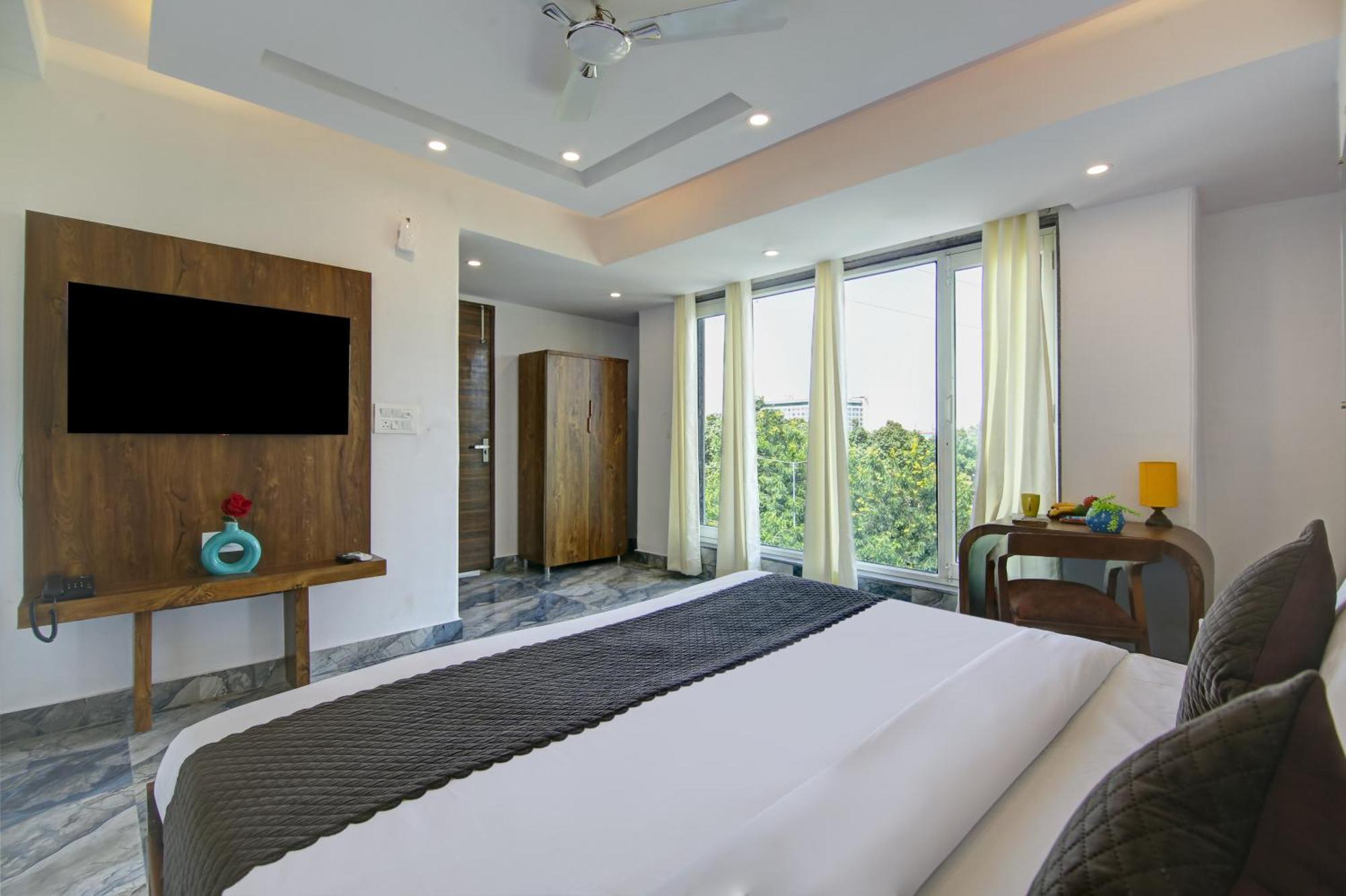 Hotel The Emporio Grand Near Vaishali Metro Station Ghaziabad Exterior foto