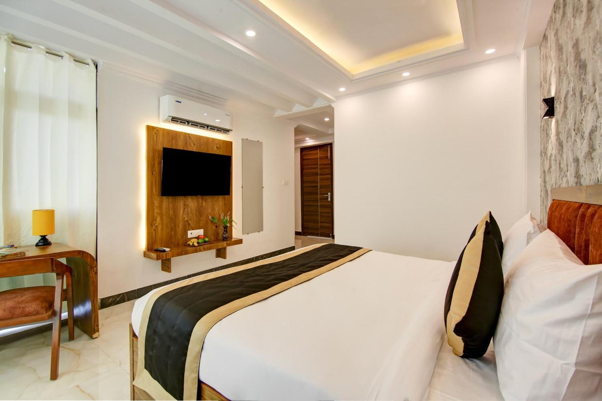 Hotel The Emporio Grand Near Vaishali Metro Station Ghaziabad Exterior foto